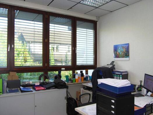 Bürogebäude zur Miete 20 Zimmer 1.500 m² Bürofläche teilbar ab 500 m² Merscheid Solingen 42655