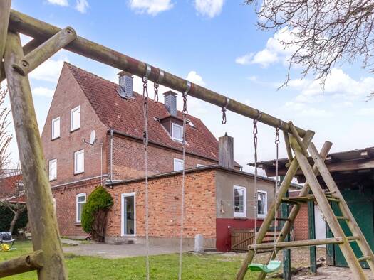 Mehrfamilienhaus zum Kauf 349.000 € 264 m² 833 m² Grundstück Rieseby 24354