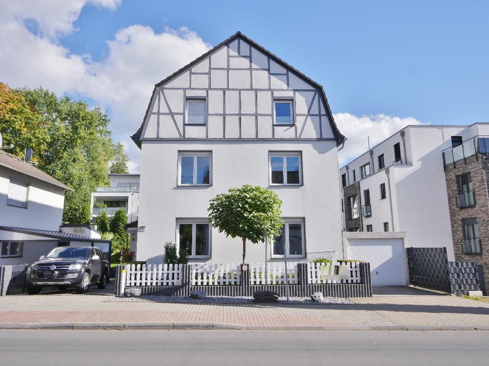 Einfamilienhaus zum Kauf 625.000 € 8 Zimmer 190 m²<br/>Wohnfläche 425 m²<br/>Grundstück 01.01.2025<br/>Verfügbarkeit Haan Haan 42781