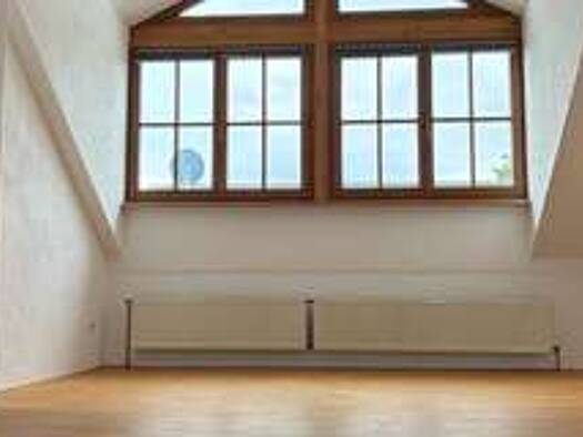 Wohnung zur Miete 1.000 € 3,5 Zimmer 95 m² Geschoss 2/3 frei ab sofort Erligheim 74391