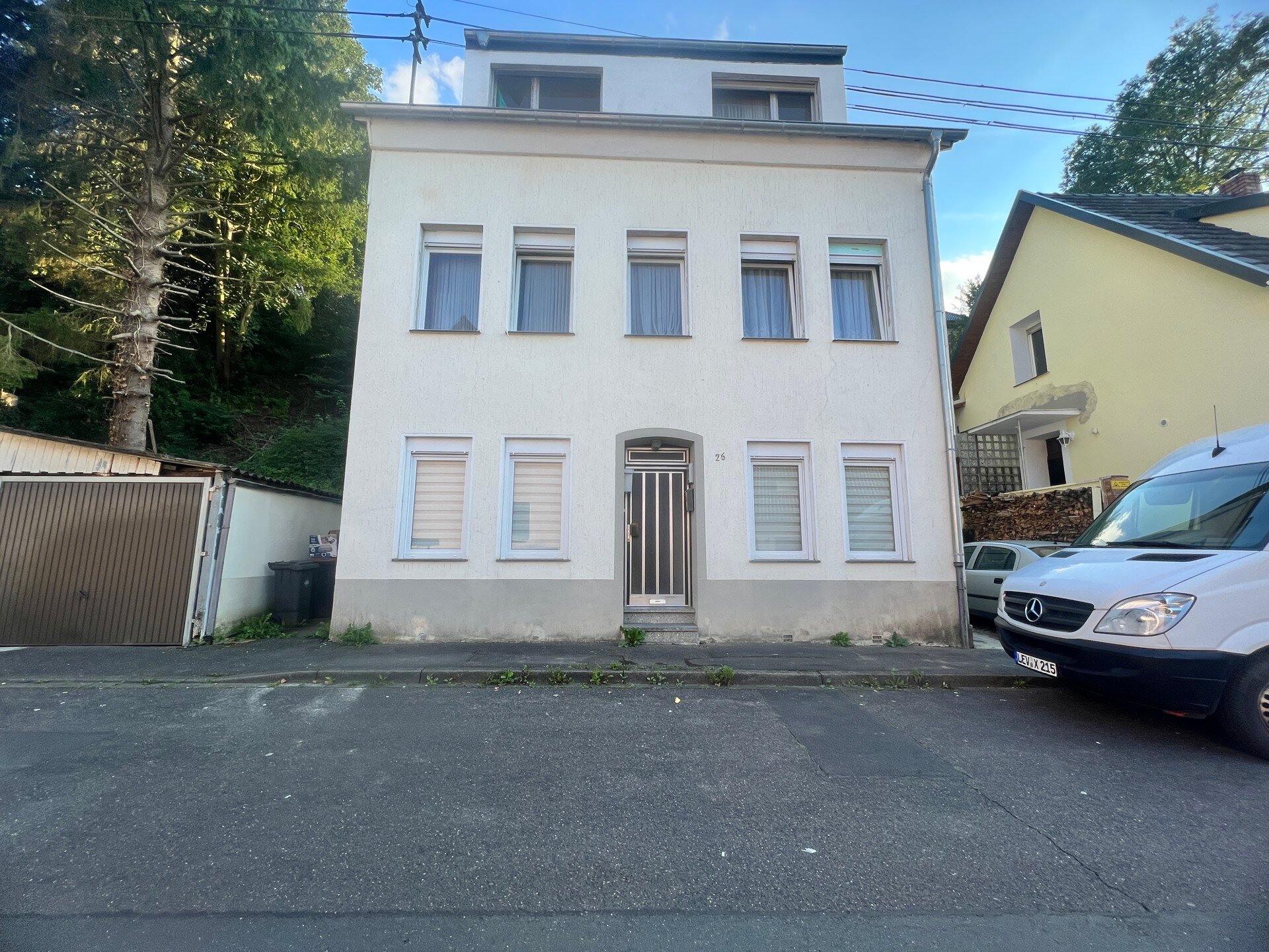 Einfamilienhaus zum Kauf 350.000 € 7 Zimmer 220 m²<br/>Wohnfläche 591 m²<br/>Grundstück Eitorf 53783