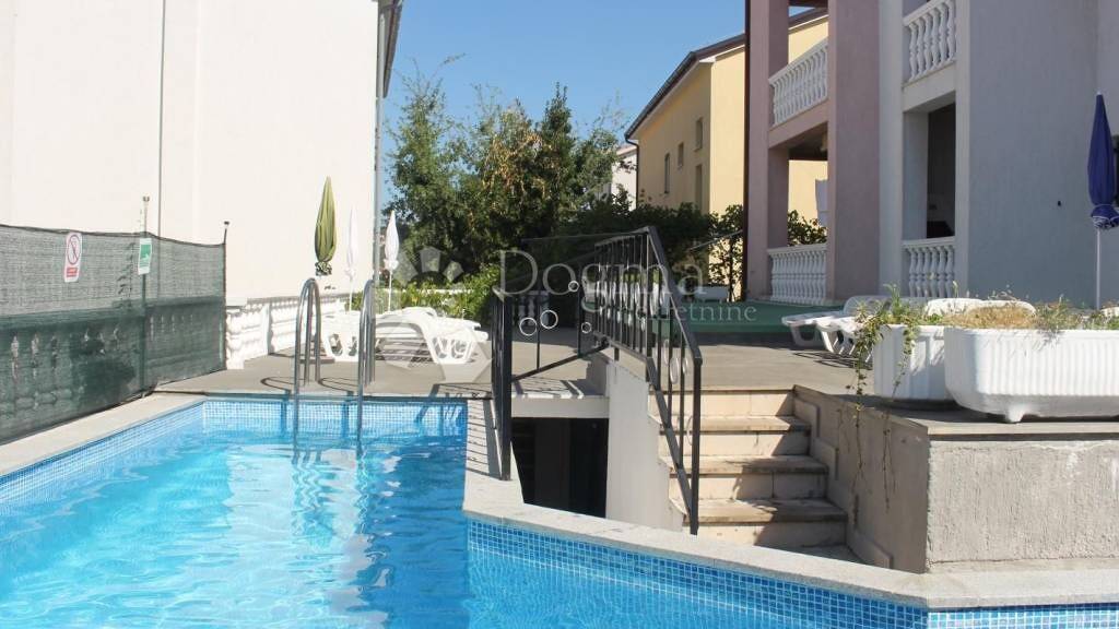 Haus zum Kauf 1.250.000 € 20 Zimmer 674 m² Malinska-Dubasnica