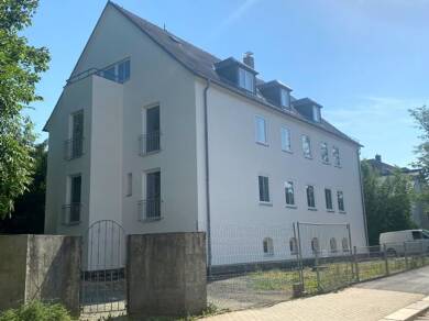 Mehrfamilienhaus zum Kauf provisionsfrei als Kapitalanlage geeignet 1.360.000 € 25 Zimmer 550 m² 990 m² Grundstück Fritz-Reuter Straße 1 Haselbrunn Plauen 08525