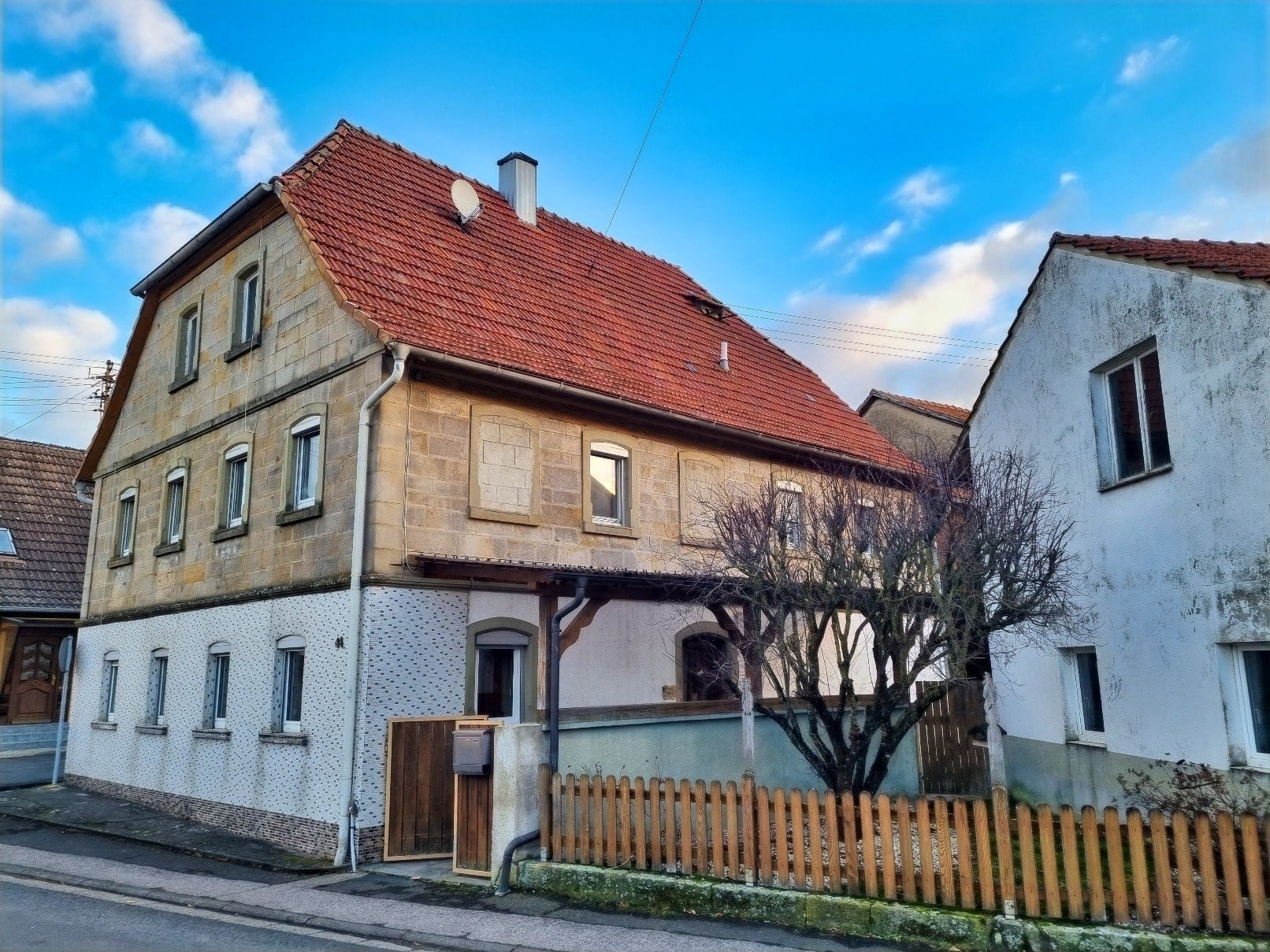 Bauernhaus zum Kauf 99.000 € 6 Zimmer 150 m²<br/>Wohnfläche 1.085 m²<br/>Grundstück ab sofort<br/>Verfügbarkeit Gemeinfeld Burgpreppach 97496