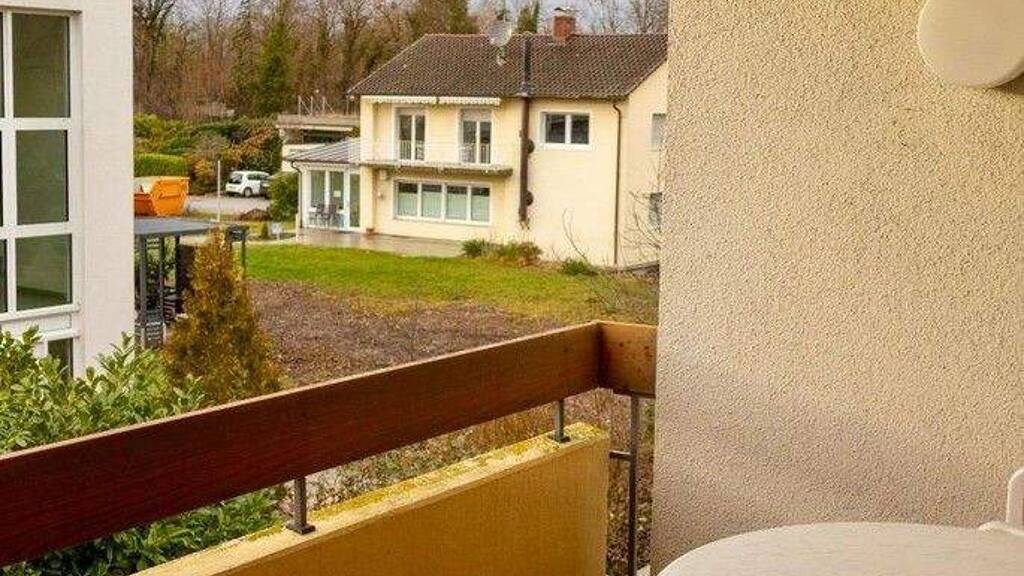 Studio zur Miete 600 € 1 Zimmer 39 m² 2. Geschoss frei ab 01.03.2026 Im Grün 5 Bad Bellingen 79415