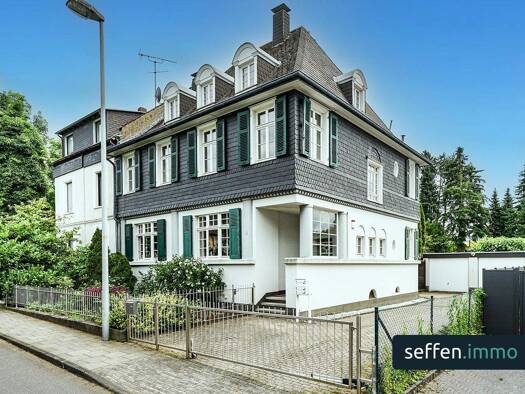 Villa zum Kauf 935.000 € 10 Zimmer 227 m² 1.057 m² Grundstück Bergisch Neukirchen Leverkusen 51381