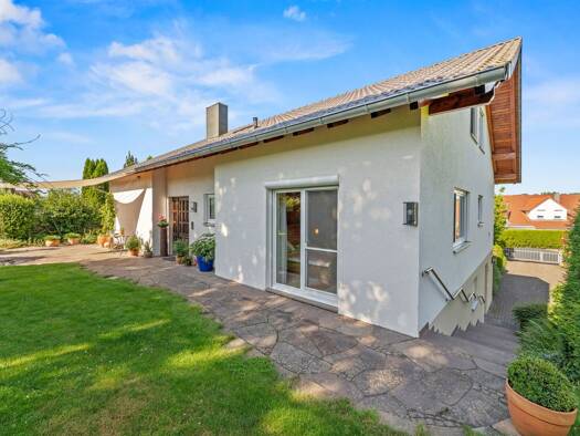Einfamilienhaus zum Kauf 639.000 € 7 Zimmer 285 m² 980 m² Grundstück frei ab sofort Zollenreute Aulendorf 88326
