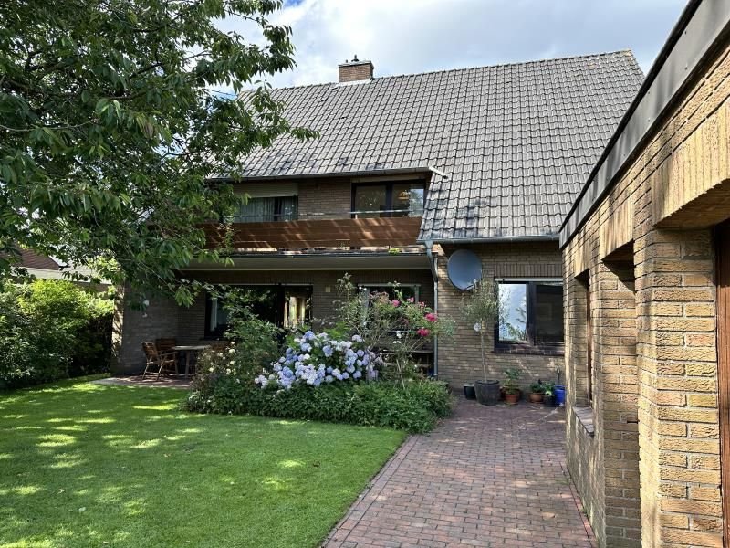 Einfamilienhaus zum Kauf 325.000 € 10 Zimmer 215 m²<br/>Wohnfläche 1.075 m²<br/>Grundstück Bokel Papenburg 26871