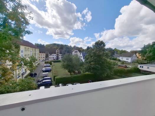 Wohnung zur Miete 280 € 3 Zimmer 56,1 m² 3. Geschoss Friedrich-Schiller-Straße 31 Jößnitz 08547