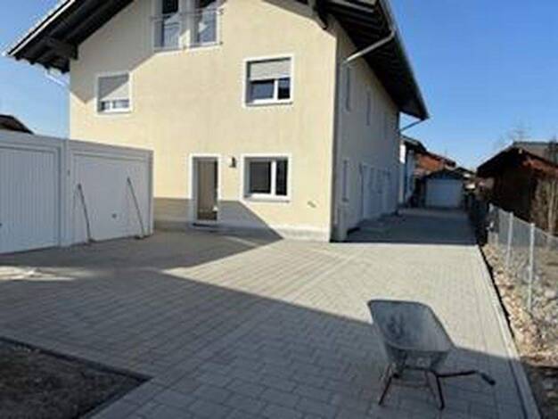 Doppelhaushälfte zur Miete - Erstbezug 2.000 € 5 Zimmer 138 m² 250 m² Grundstück frei ab sofort Niedermoosen Riedering 83083