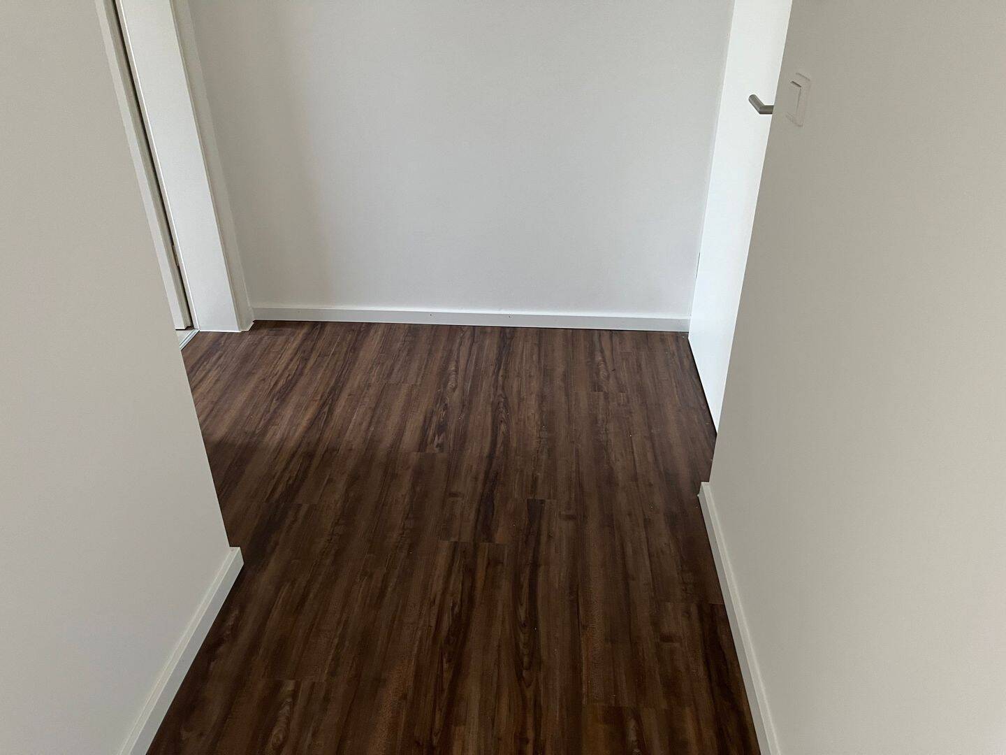 Erstbezug nach Renovierung - 3 ZW im 1. OG mit Balkon zum Innenhof, modernes Tageslichtbad mit Badewanne - ab sofort bezugsbereit – Nürnberg – Vorschaubild 17