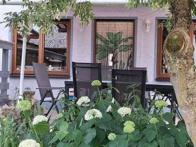 Einfamilienhaus zum Kauf provisionsfrei 630.000 € 6 Zimmer 220 m² 747 m² Grundstück Bauerbach Bretten 75015