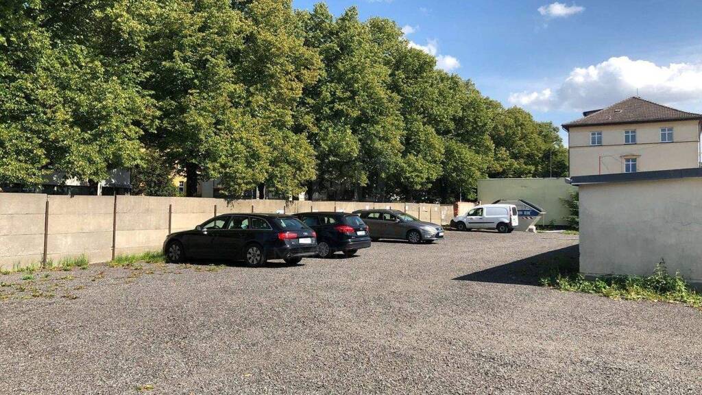 Außenstellplatz zur Miete provisionsfrei 75 € Stadtmitte Rostock 18055