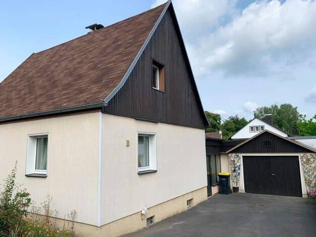 Haus zum Kauf 164.000 € 5 Zimmer 108 m² 626 m² Grundstück frei ab sofort Selb Selb 95100