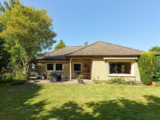 Einfamilienhaus zum Kauf 395.000 € 7 Zimmer 226 m² 824 m² Grundstück Hittfeld Seevetal / Hittfeld 21218