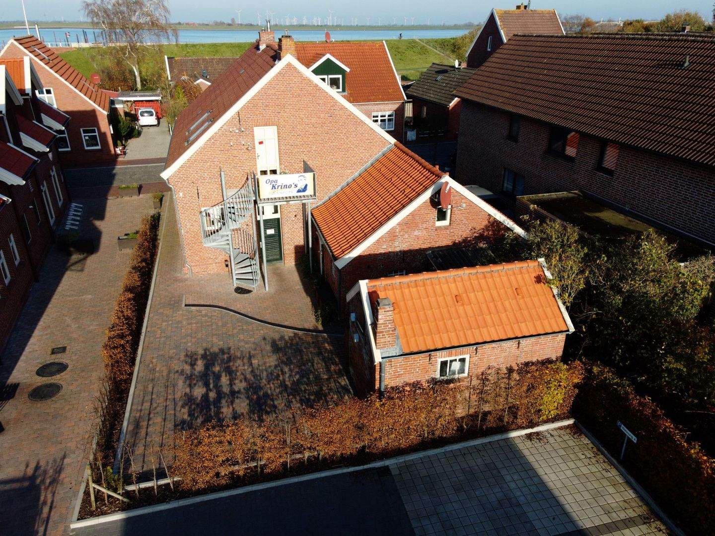 Immobilie in Jemgum - Historisches,  2013 saniertes  Juwel in Ditzum, Cafe und 2 Ferienwohnungen - Bild 2