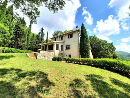 Villa zum Kauf 1.200.000 € 10 Zimmer 350 m² 5.200 m² Grundstück Cecina