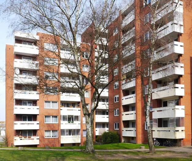 Wohnung zur Miete 622 € 3 Zimmer 79,2 m² 3. Geschoss frei ab 12.08.2025 Dietrich-Bonhoeffer-Straße 3 Kaltenmoor Lüneburg 21337