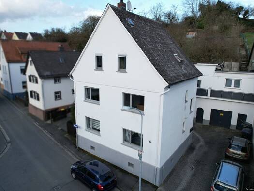 Mehrfamilienhaus zum Kauf provisionsfrei 449.000 € 9 Zimmer 228,2 m² 542 m² Grundstück Naunheim Wetzlar 35584