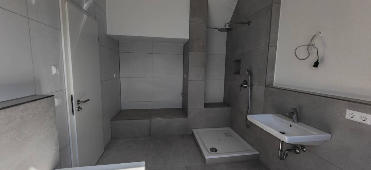 Property thumbnail 16