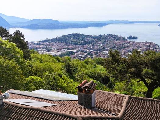 Villa zum Kauf 2.900.000 € 8 Zimmer 357 m² 7.200 m² Grundstück frei ab sofort Verbania 