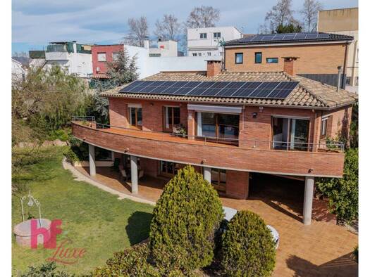 Chalet zum Kauf 1.550.000 € 4 Zimmer 301 m² 1.488 m² Grundstück Granollers 08402