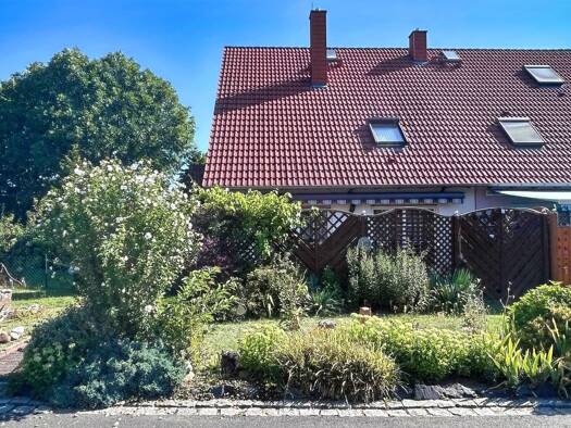 Einfamilienhaus zum Kauf 390.000 € 5 Zimmer 111 m² 380 m² Grundstück Radeburg Radeburg 01471