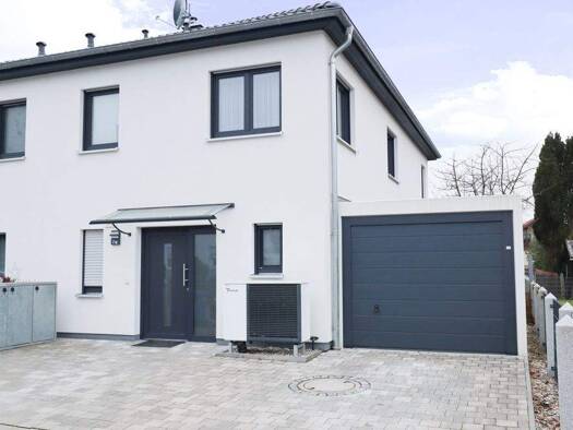 Doppelhaushälfte zum Kauf 679.000 € 4 Zimmer 120 m² 240 m² Grundstück frei ab sofort Zuchering Ingolstadt / Zuchering 85051