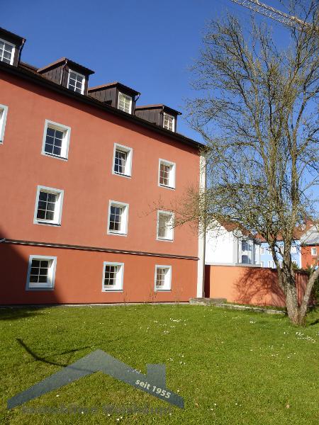 Wohnung zur Miete 590 € 2 Zimmer 77,6 m²<br/>Wohnfläche 01.10.2024<br/>Verfügbarkeit Bahnhofstraße 38 Haidenhof Nord Passau 94032