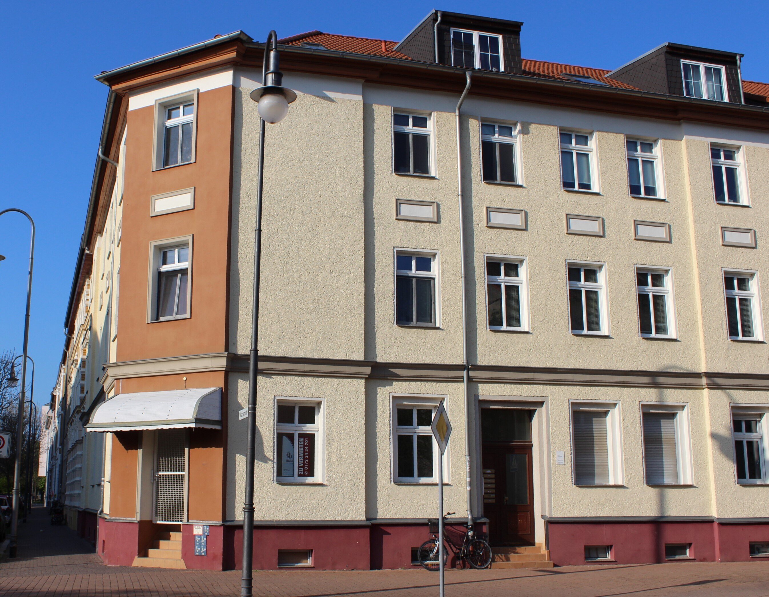 Wohnung zur Miete 690 € 3 Zimmer 98 m²<br/>Wohnfläche 2.<br/>Geschoss Karlstraße 50 Innerstädtischer Bereich Nord 14 Dessau-Roßlau 06844