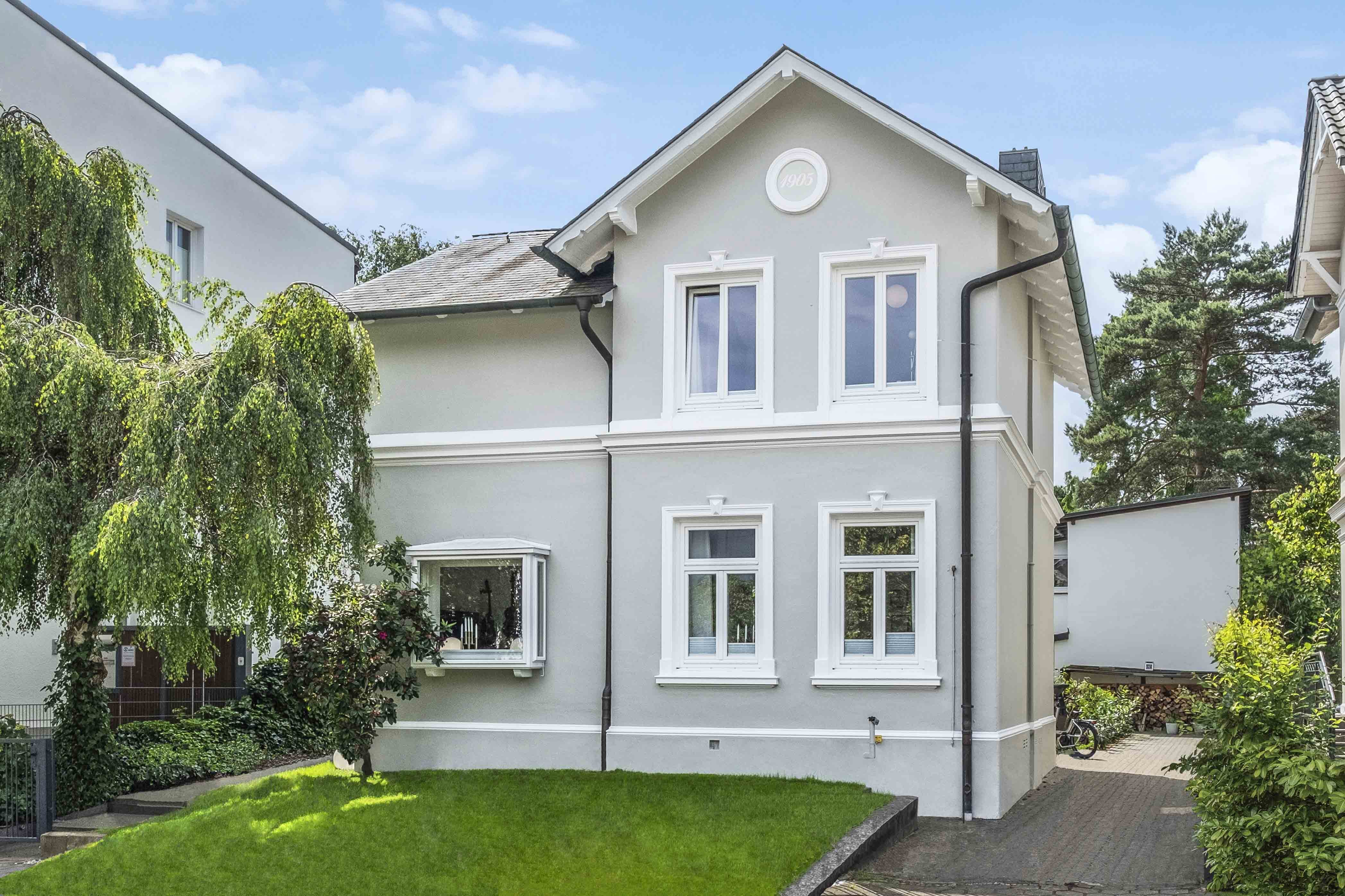 Einfamilienhaus zum Kauf 1.190.000 € 7 Zimmer 127 m²<br/>Wohnfläche 367 m²<br/>Grundstück Blankenese Hamburg 22587