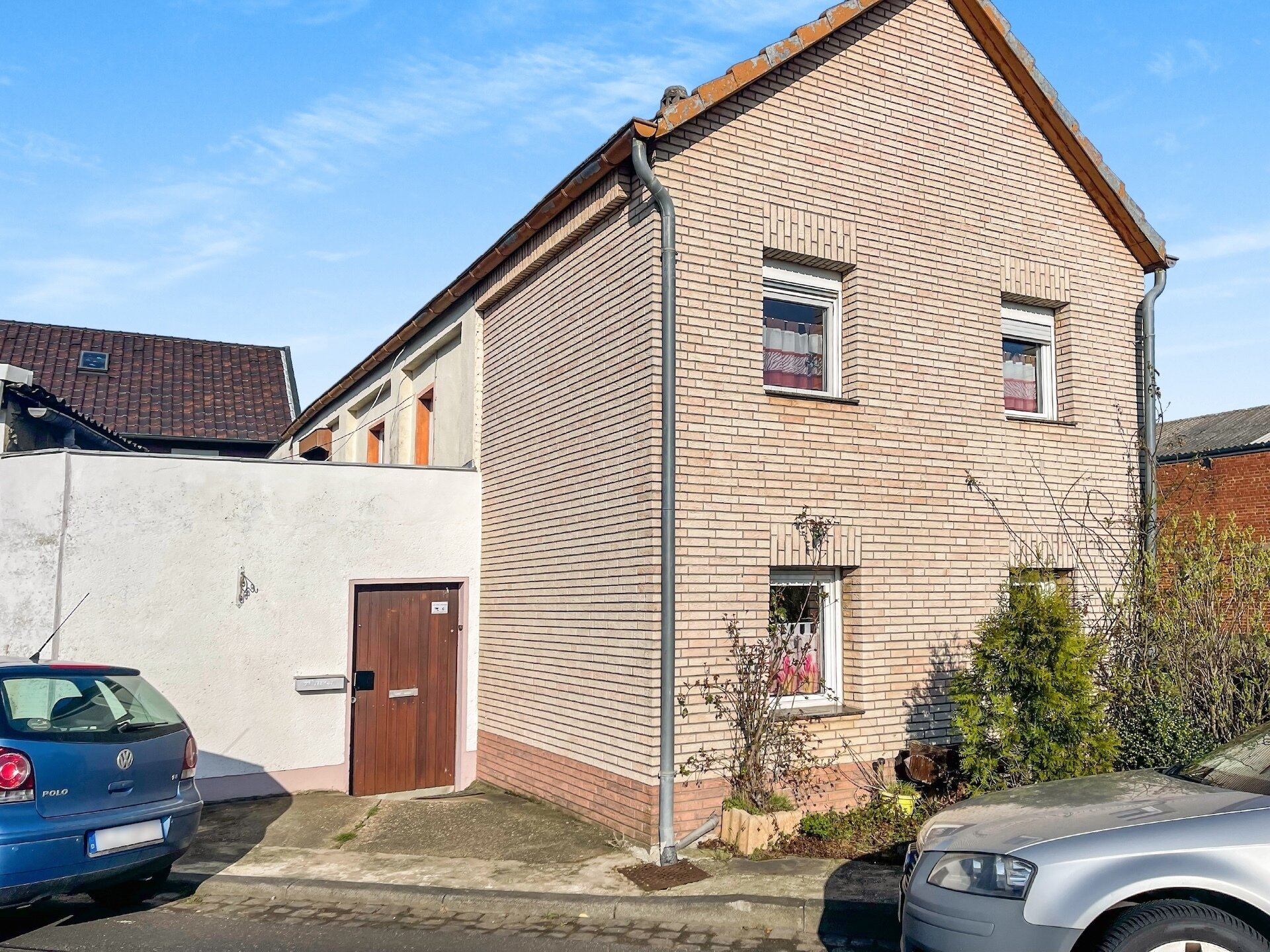 Einfamilienhaus zum Kauf 120.000 € 7 Zimmer 105 m²<br/>Wohnfläche 203 m²<br/>Grundstück ab sofort<br/>Verfügbarkeit Bessenich Zülpich 53909