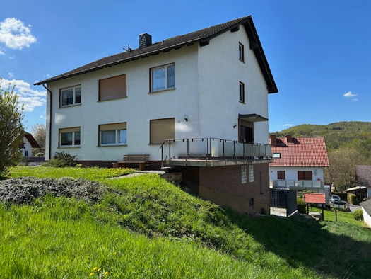 Mehrfamilienhaus zum Kauf 293.000 € 9 Zimmer 268 m² 632 m² Grundstück frei ab sofort Waldkappel 37284