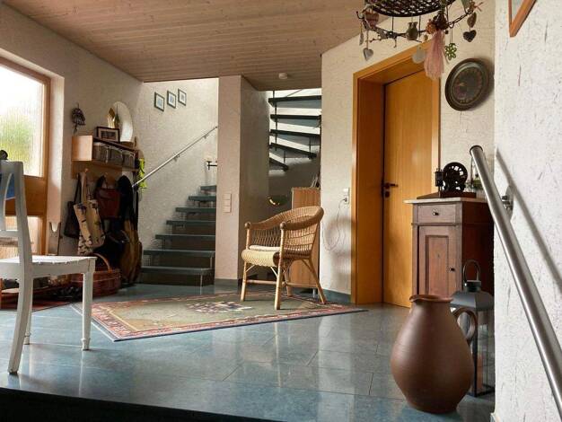 Einfamilienhaus zur Miete 1.350 € 6,5 Zimmer 130 m² 400 m² Grundstück frei ab 01.02.2026 Weitingen Eutingen-Weitingen 72184