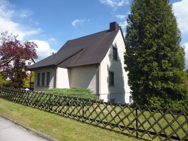 Einfamilienhaus zum Kauf 220.000 € 6 Zimmer 128 m² 612 m² Grundstück frei ab 01.09.2025 Löbau Löbau 02708