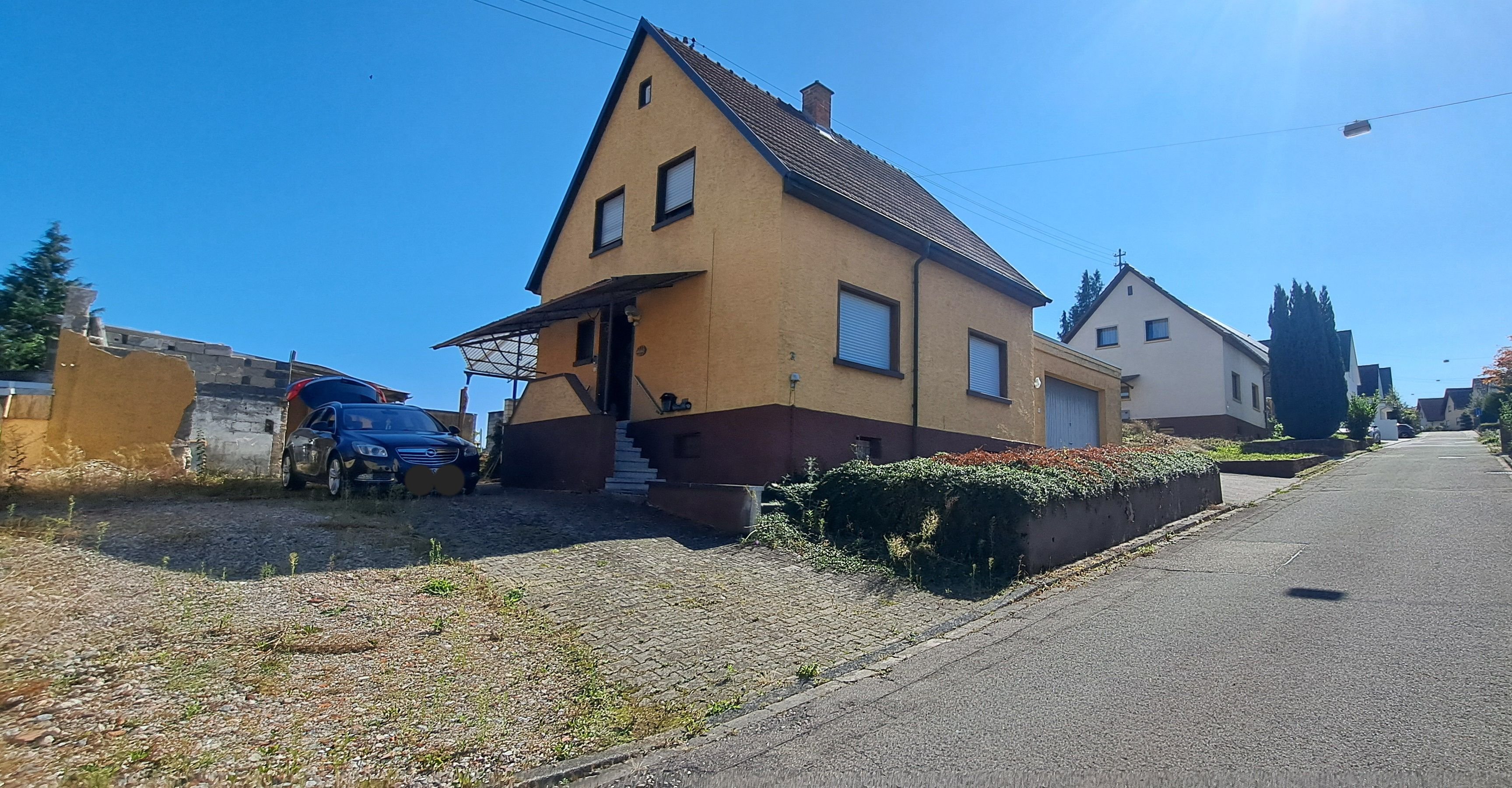 Einfamilienhaus zum Kauf 269.000 € 5 Zimmer 88 m²<br/>Wohnfläche 701 m²<br/>Grundstück ab sofort<br/>Verfügbarkeit Odenheim Östringen 76684