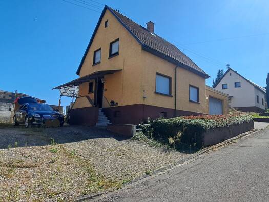 Einfamilienhaus zum Kauf 244.000 € 5 Zimmer 92 m² 701 m² Grundstück frei ab sofort Odenheim Östringen 76684