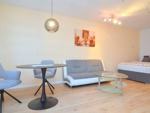 Wohnung zur Miete Wohnen auf Zeit 945 € 1 Zimmer 42 m² frei ab sofort Nürnberg 90449