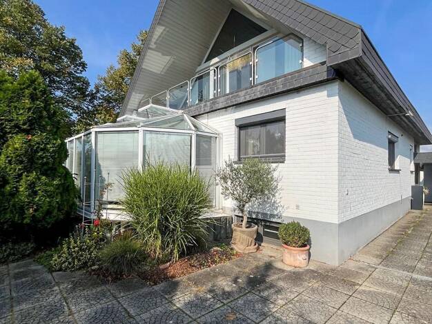 Einfamilienhaus zur Miete 1.600 € 5 Zimmer 175 m² 500 m² Grundstück frei ab 01.01.2026 Grafenrheinfeld 97506