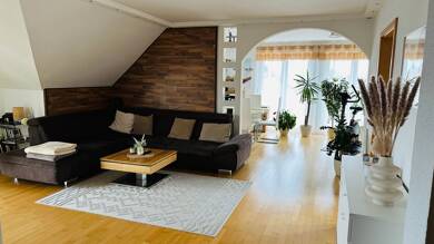 Wohnung zur Miete 1.070 € 4,5 Zimmer 130 m² Geschoss 2/2 Tauberbischofsheim Tauberbischofsheim 97941