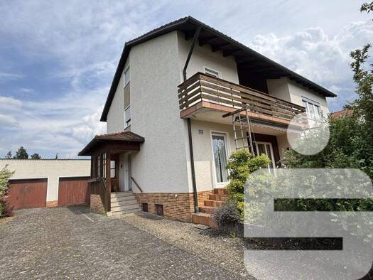 Mehrfamilienhaus zum Kauf 398.000 € 7 Zimmer 200 m² 1.232 m² Grundstück Pfreimd 92536