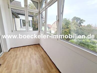 Wohnung zur Miete 650 € 4 Zimmer 115 m² 2. Geschoss frei ab 01.11.2025 Naumburg Naumburg 06618
