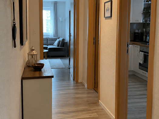 Wohnung zur Miete 1.050 € 2 Zimmer 93 m² Geschoss 2/3 frei ab sofort Stadtwald Stadtbezirk II 45134