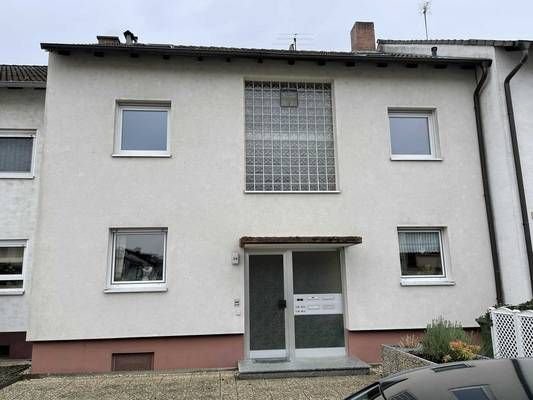 Wohnung zur Miete 700 € 3 Zimmer 108 m²<br/>Wohnfläche ab sofort<br/>Verfügbarkeit Hildastraße Ketsch 68775