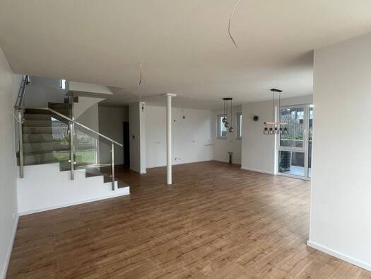 Doppelhaushälfte zur Miete 2.000 € 5 Zimmer 182 m² 334 m² Grundstück frei ab 01.05.2026 Rümmelsheim 55452