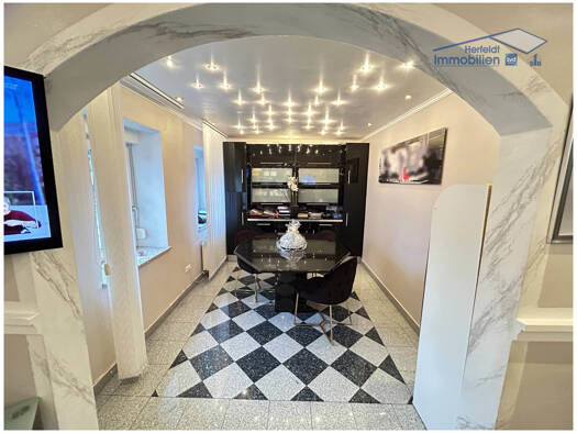 Mehrfamilienhaus zum Kauf 790.000 € 6 Zimmer 179 m² 685 m² Grundstück Schwabmünchen 86830