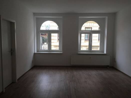 Wohnung zum Kauf 40.000 € 2 Zimmer 67,9 m² Rosa-Luxemburg-Straße 22 Meerane Meerane 08393