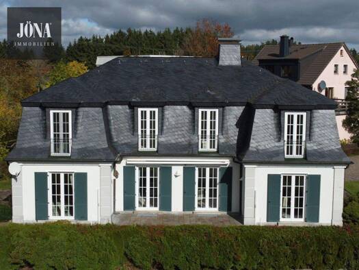 Einfamilienhaus zum Kauf 399.000 € 6 Zimmer 204 m² 1.300 m² Grundstück Eppenreuth Grafengehaig / Eppenreuth 95356