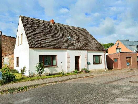 Einfamilienhaus zum Kauf 199.000 € 6 Zimmer 159 m² 2.003 m² Grundstück Altenkirchen Altenkirchen 18556