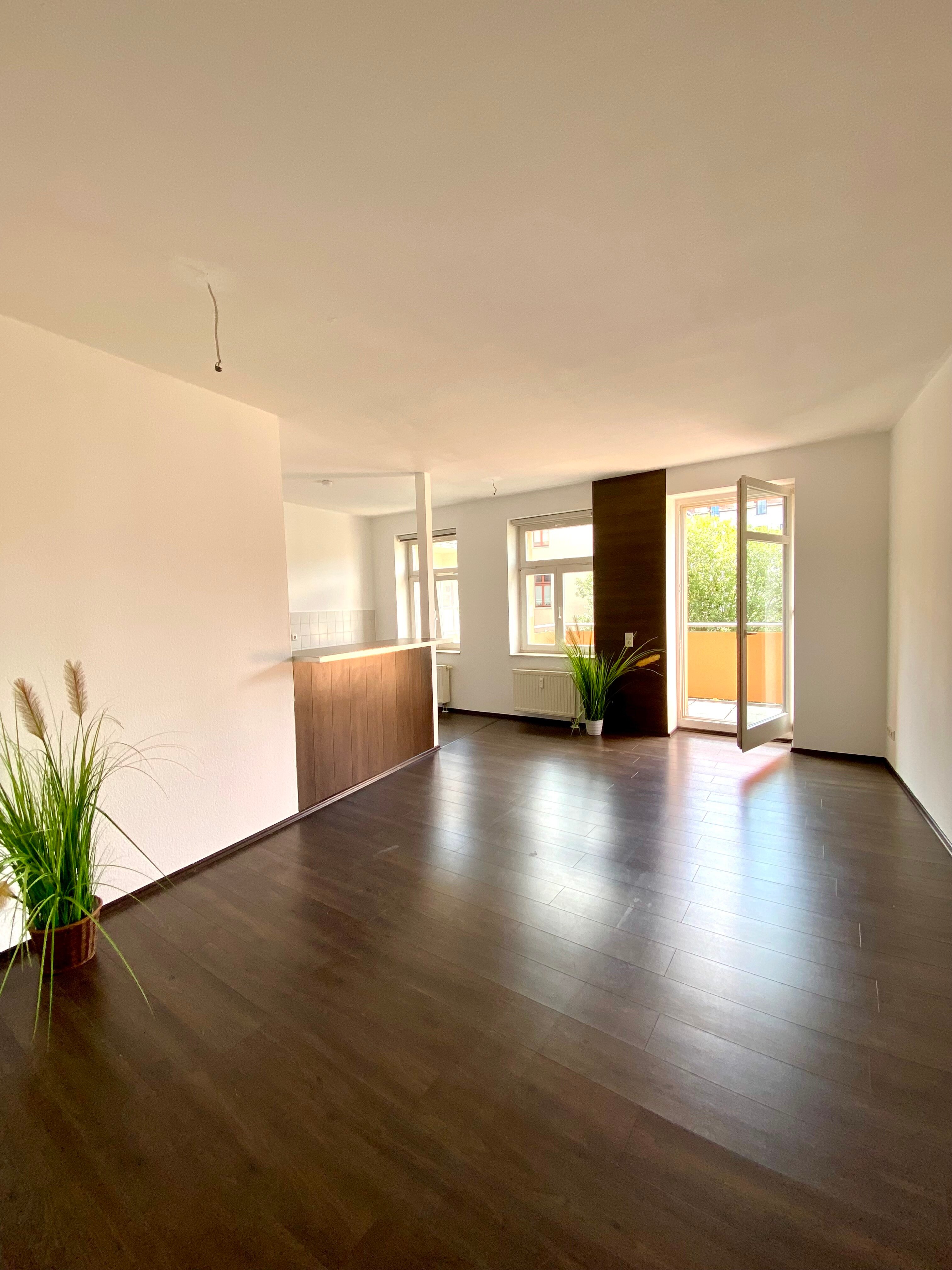 Wohnung zur Miete 400 € 3 Zimmer 77 m²<br/>Wohnfläche 3.<br/>Geschoss ab sofort<br/>Verfügbarkeit Demianiplatz 39 Historische Altstadt Görlitz 02826